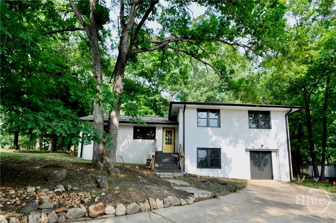 225 Sherwood Drive