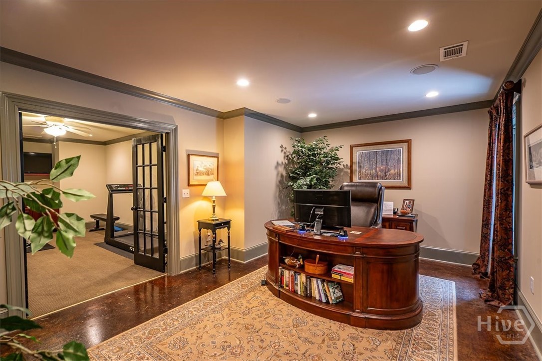 2481 Lakewood Manor Drive