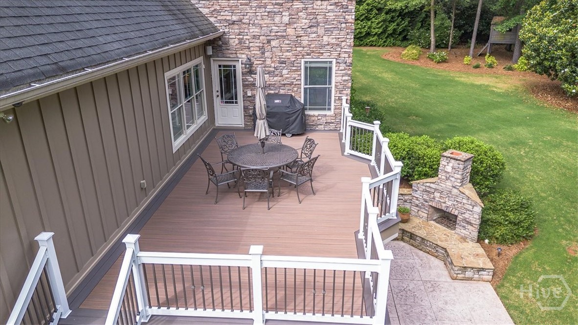 2481 Lakewood Manor Drive