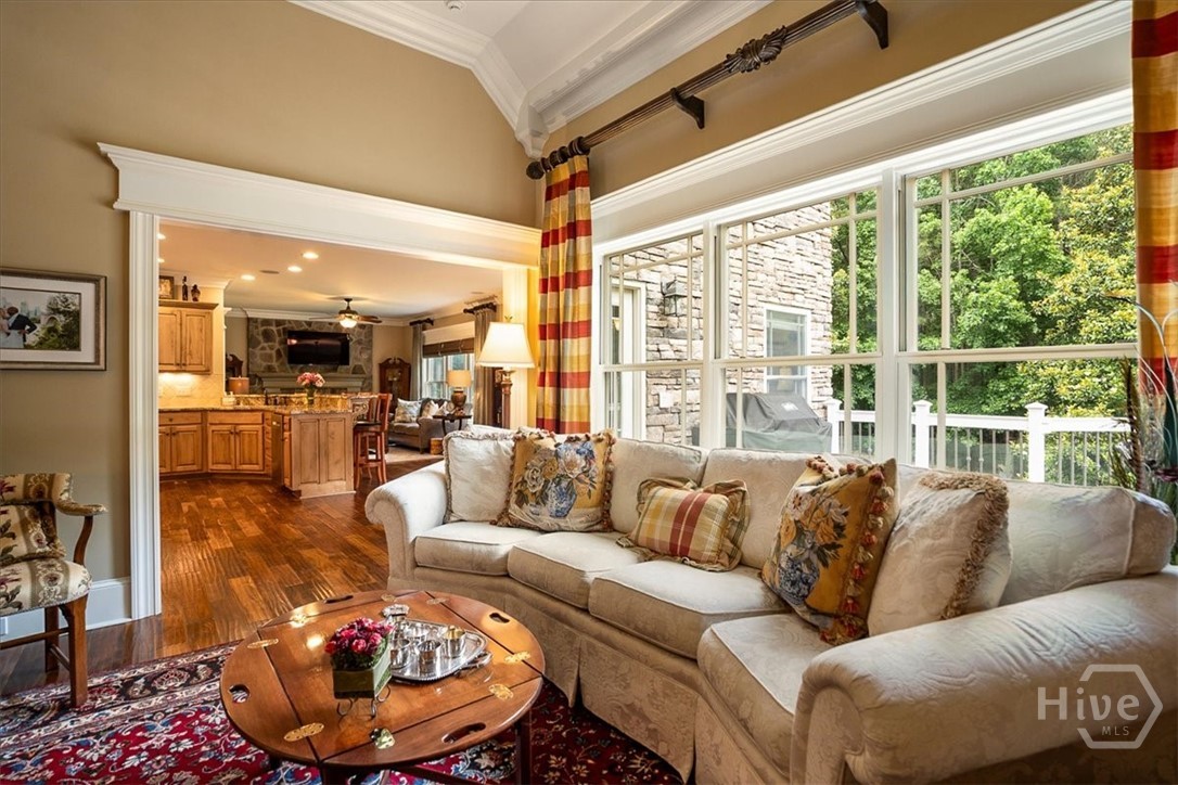 2481 Lakewood Manor Drive