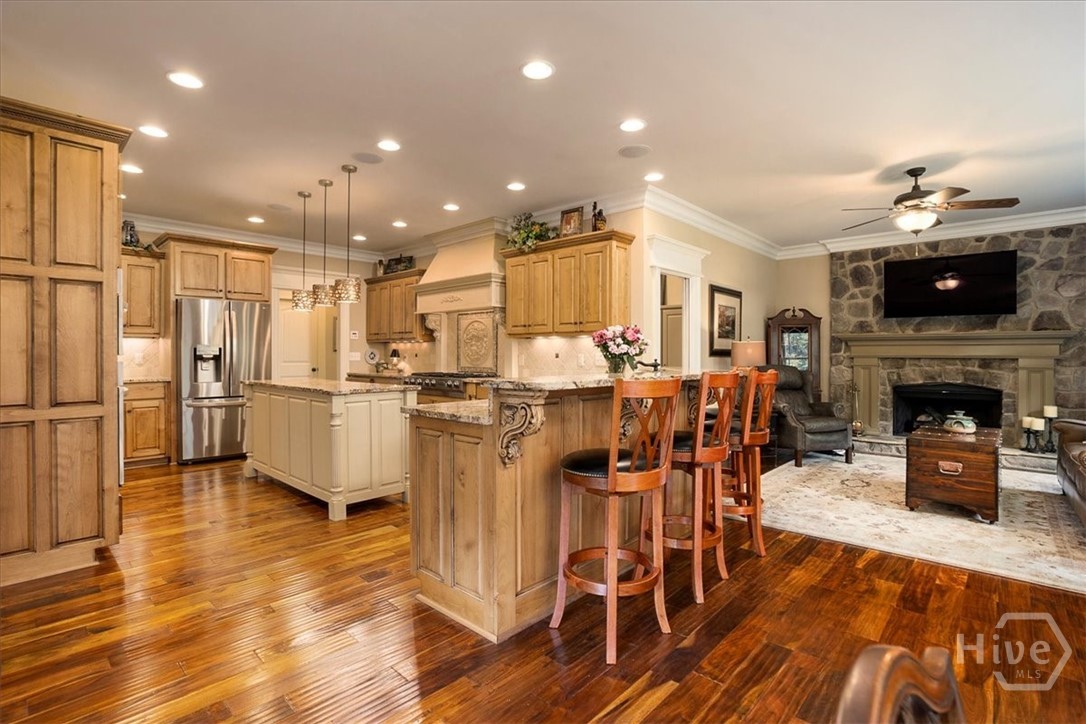 2481 Lakewood Manor Drive