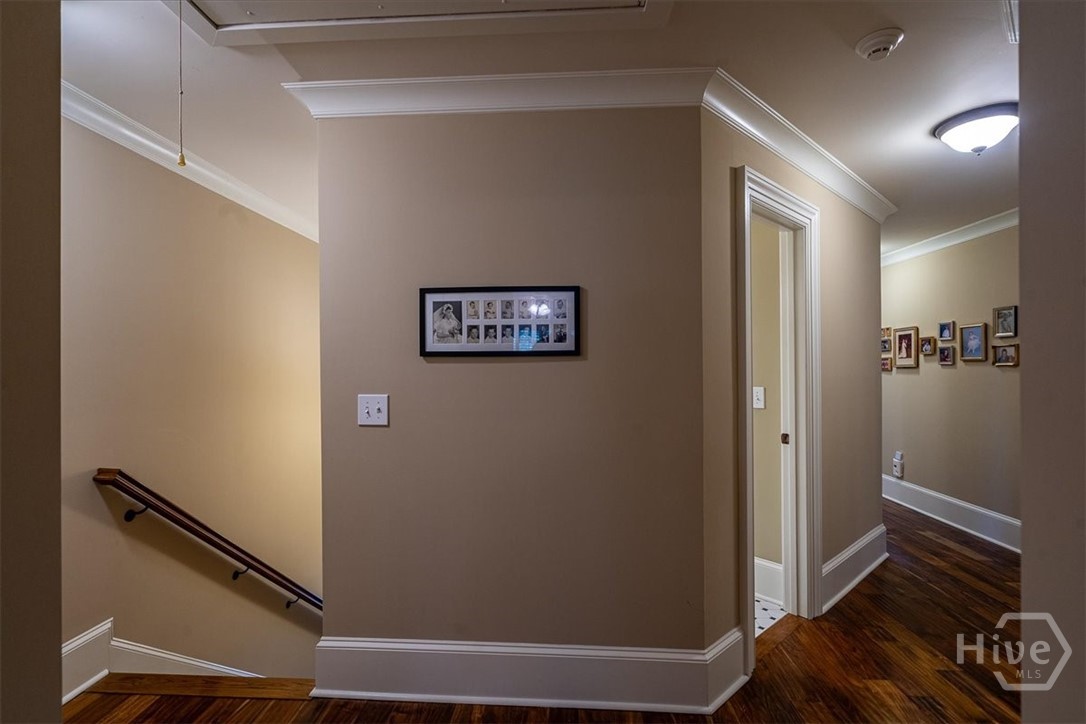 2481 Lakewood Manor Drive