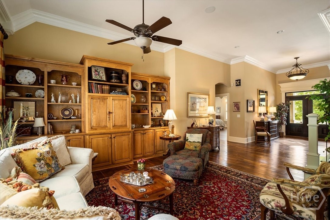 2481 Lakewood Manor Drive