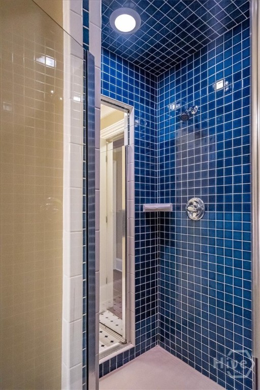 2481 Lakewood Manor Drive