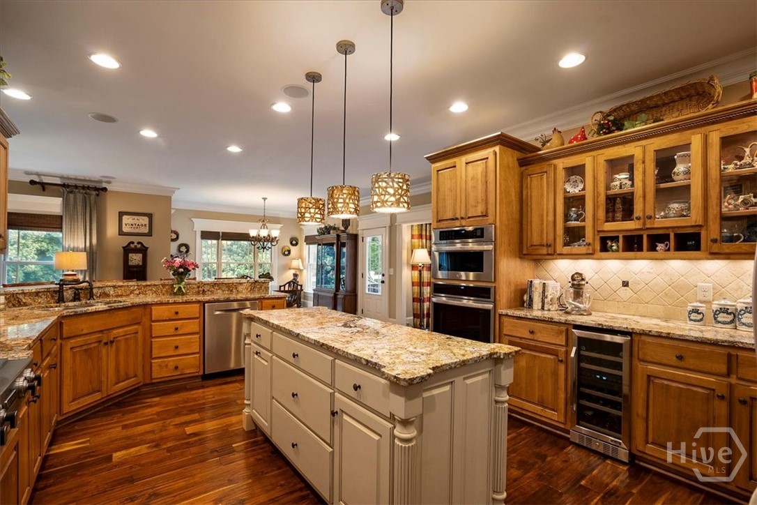 2481 Lakewood Manor Drive