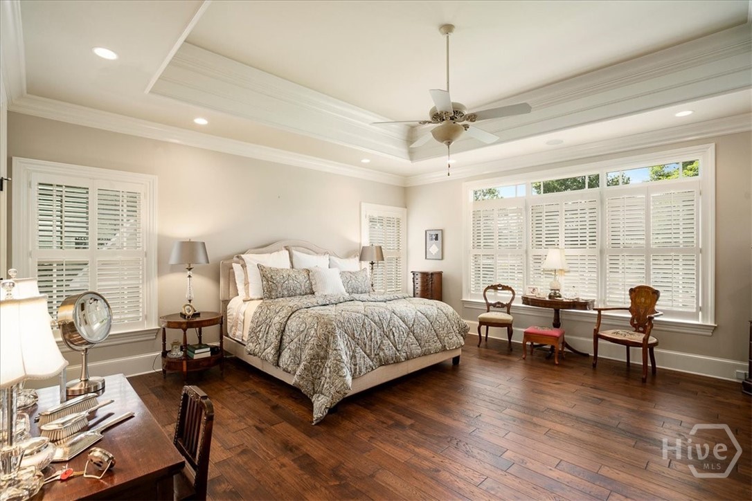 2481 Lakewood Manor Drive