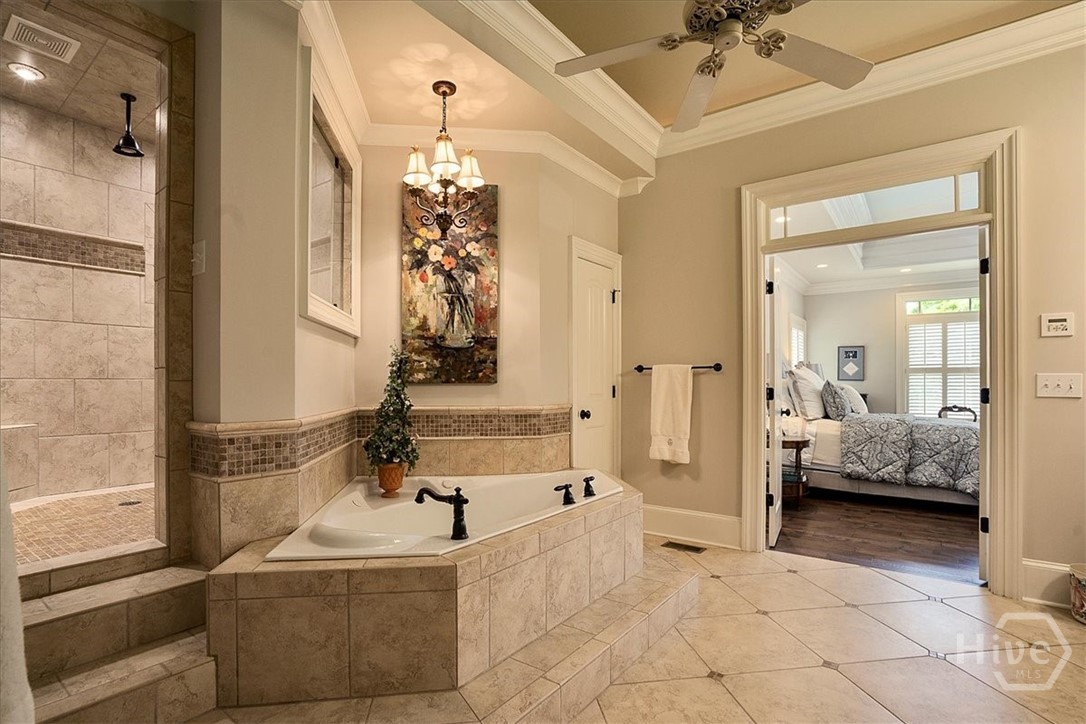 2481 Lakewood Manor Drive