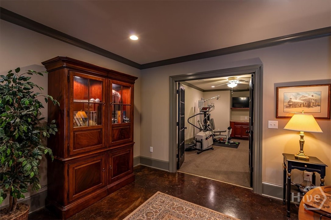 2481 Lakewood Manor Drive