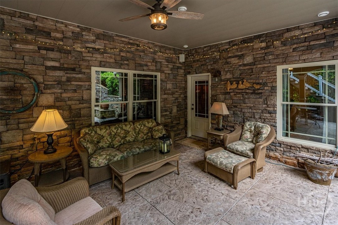 2481 Lakewood Manor Drive