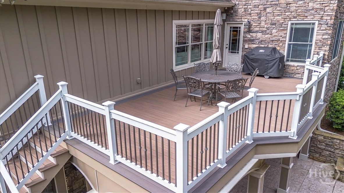 2481 Lakewood Manor Drive