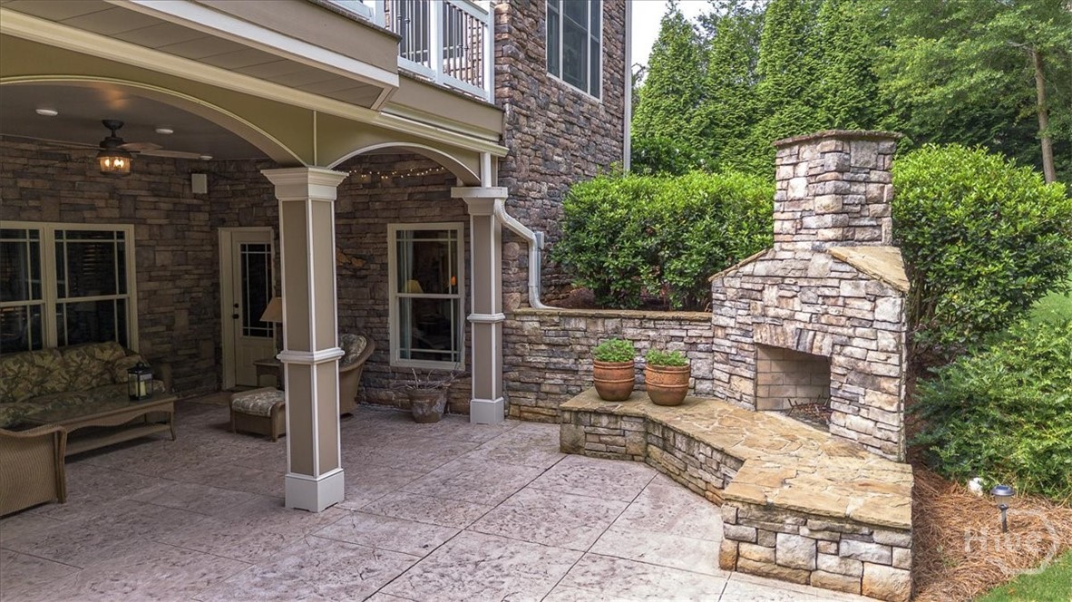 2481 Lakewood Manor Drive