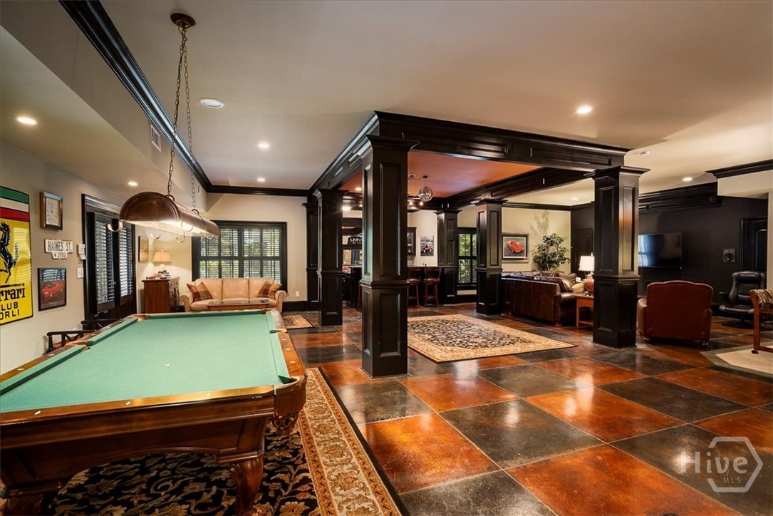 2481 Lakewood Manor Drive