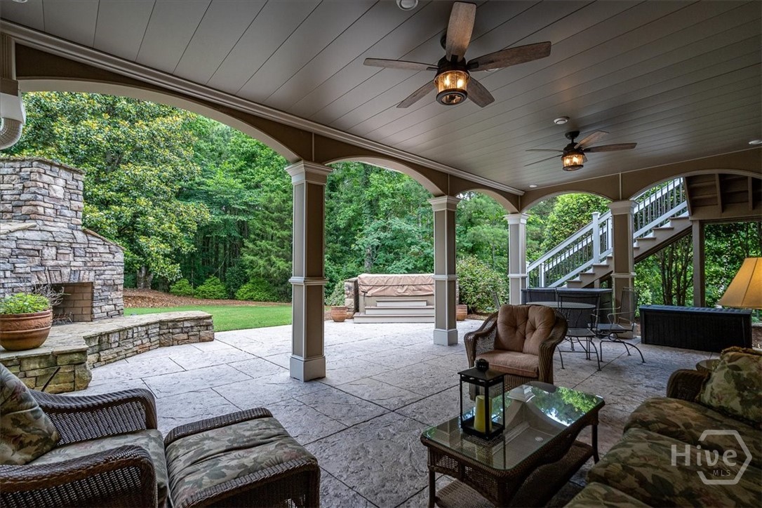 2481 Lakewood Manor Drive