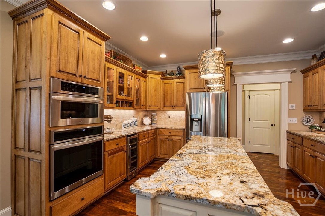 2481 Lakewood Manor Drive