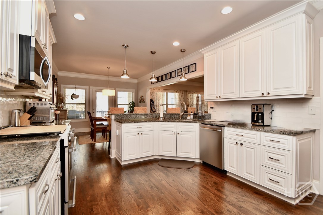 1080 Oak Ridge Court