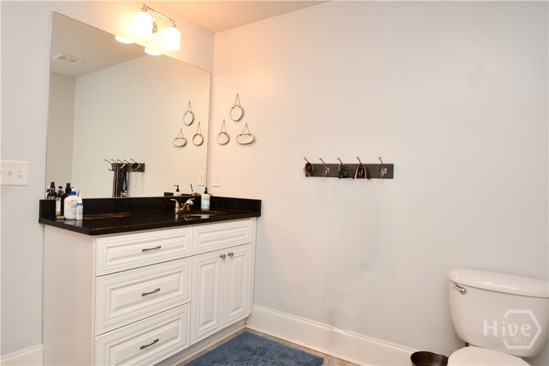 1080 Oak Ridge Court