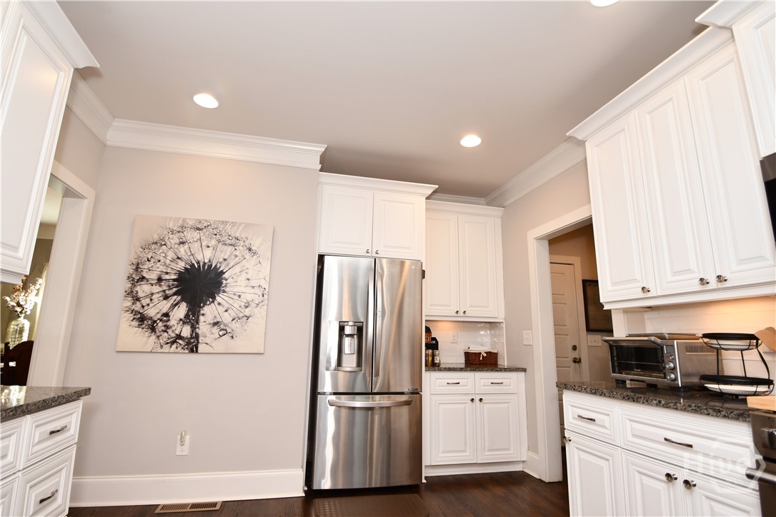 1080 Oak Ridge Court