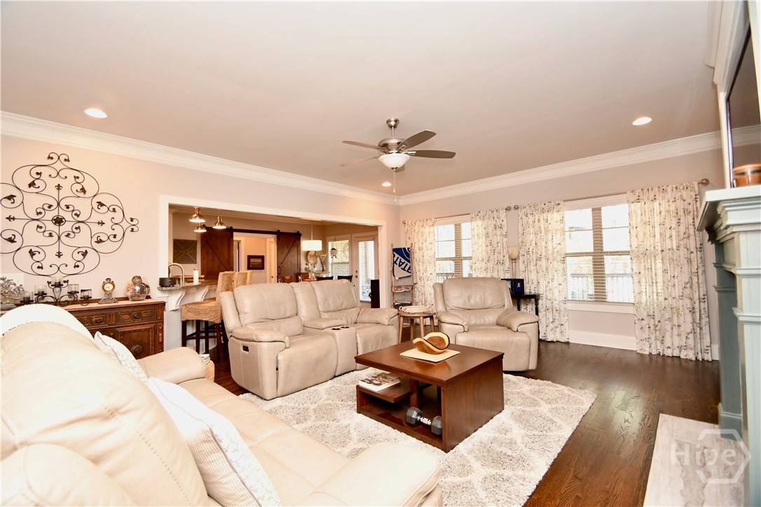 1080 Oak Ridge Court