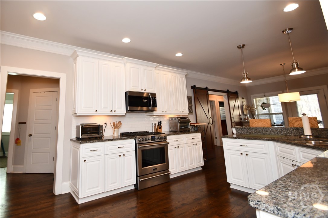 1080 Oak Ridge Court