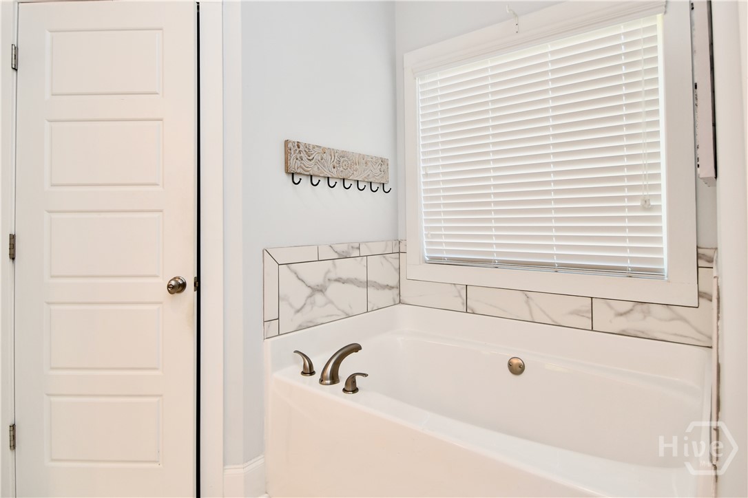 1080 Oak Ridge Court