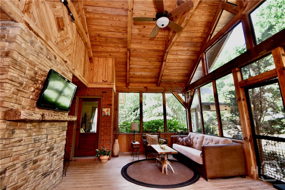 1160 Oaklake Terrace