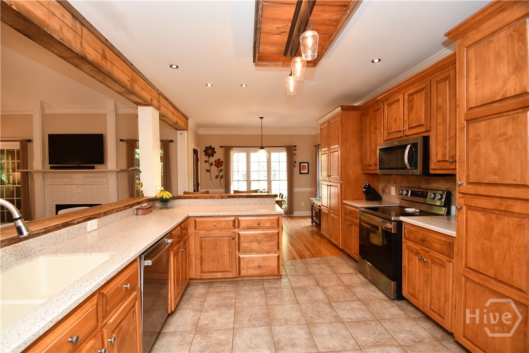 1160 Oaklake Terrace