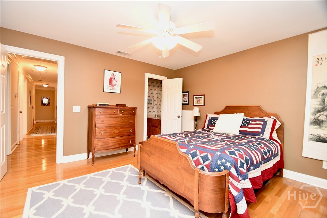 1160 Oaklake Terrace