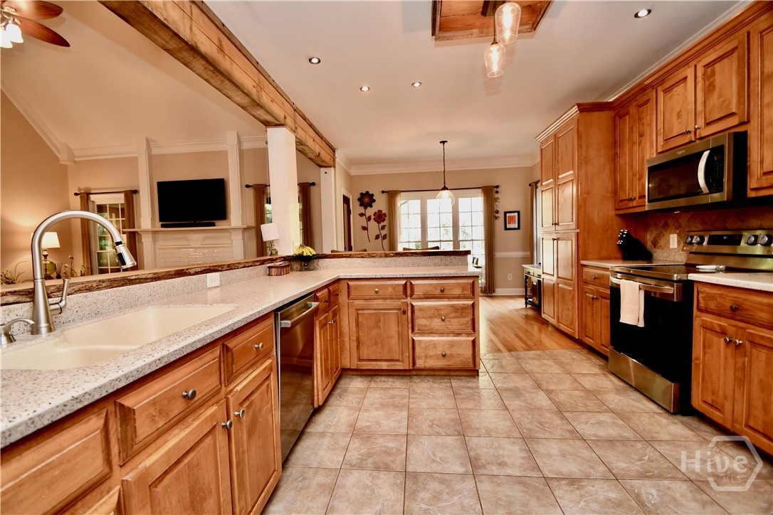 1160 Oaklake Terrace