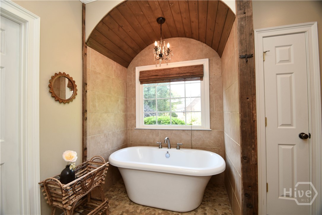 1160 Oaklake Terrace