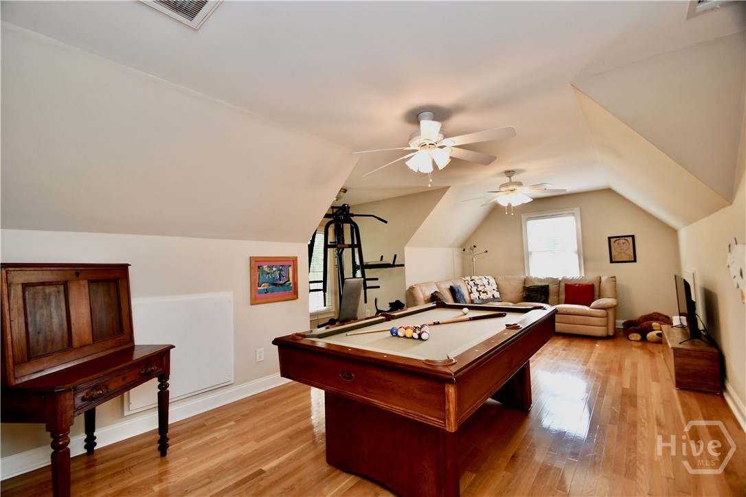 1160 Oaklake Terrace