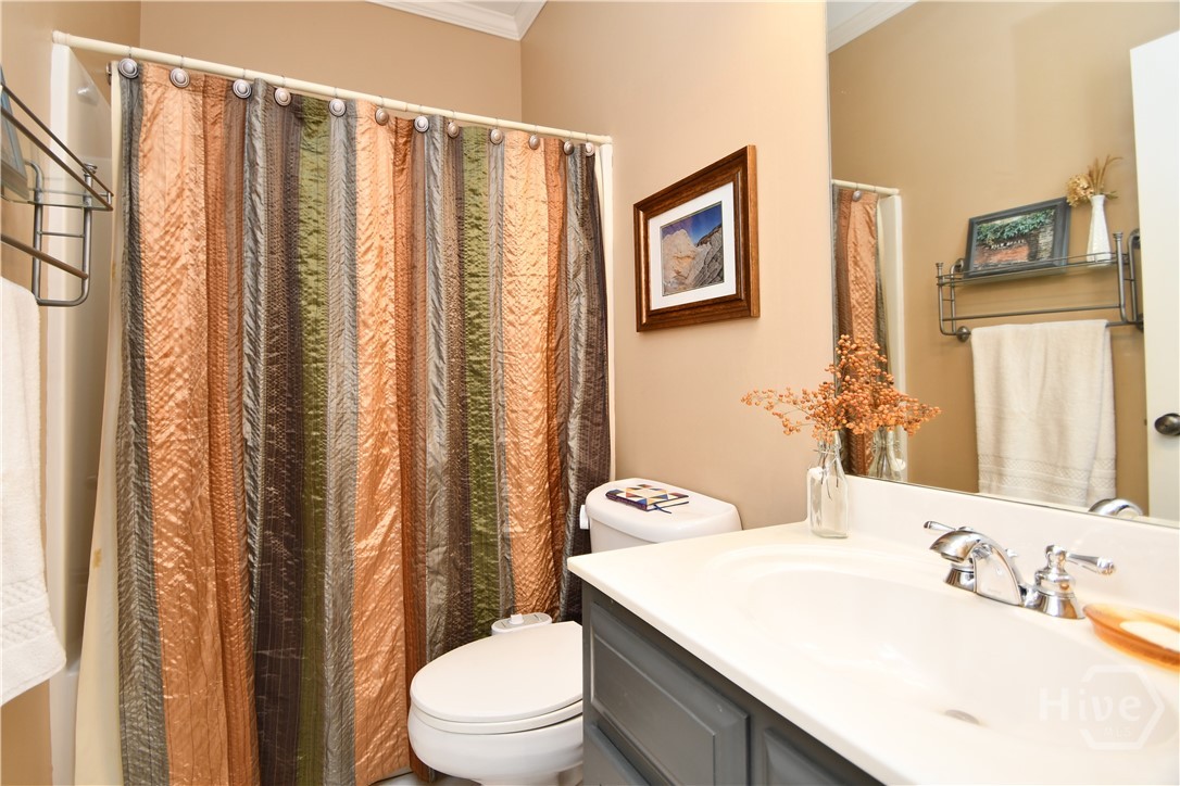 1160 Oaklake Terrace