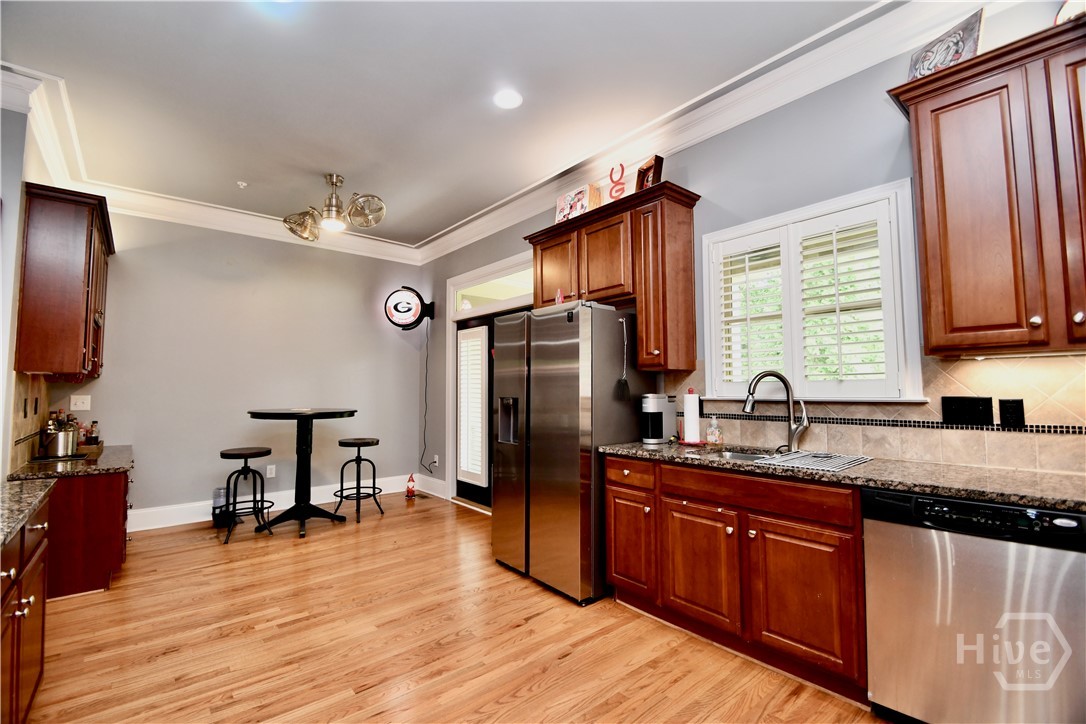 2305 S Lumpkin Street