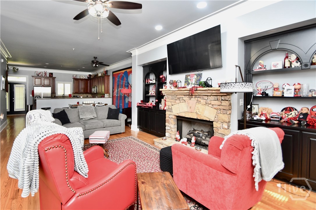 2305 S Lumpkin Street