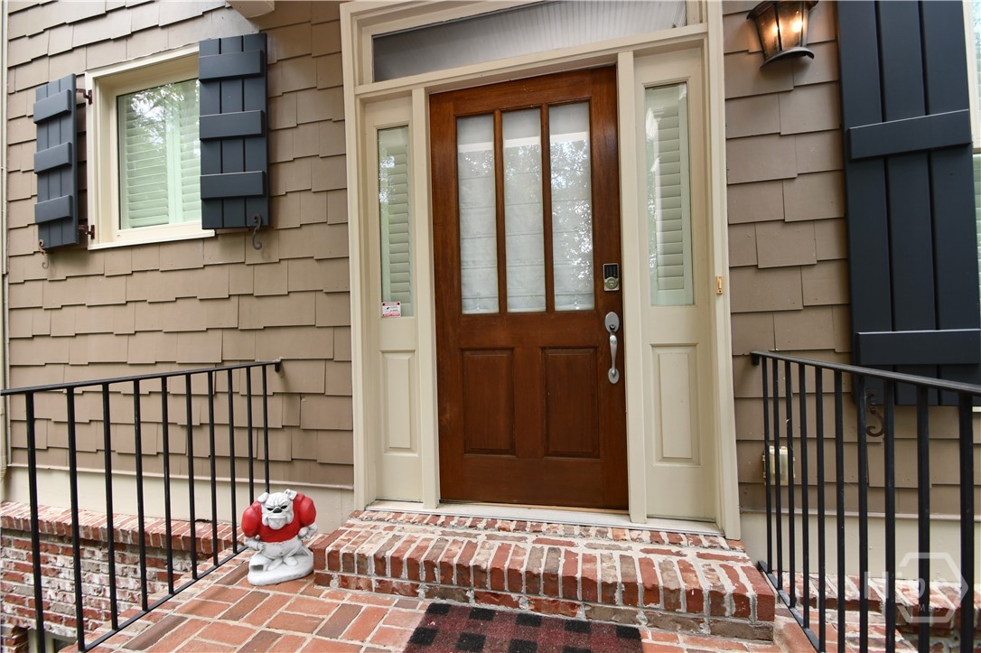 2305 S Lumpkin Street