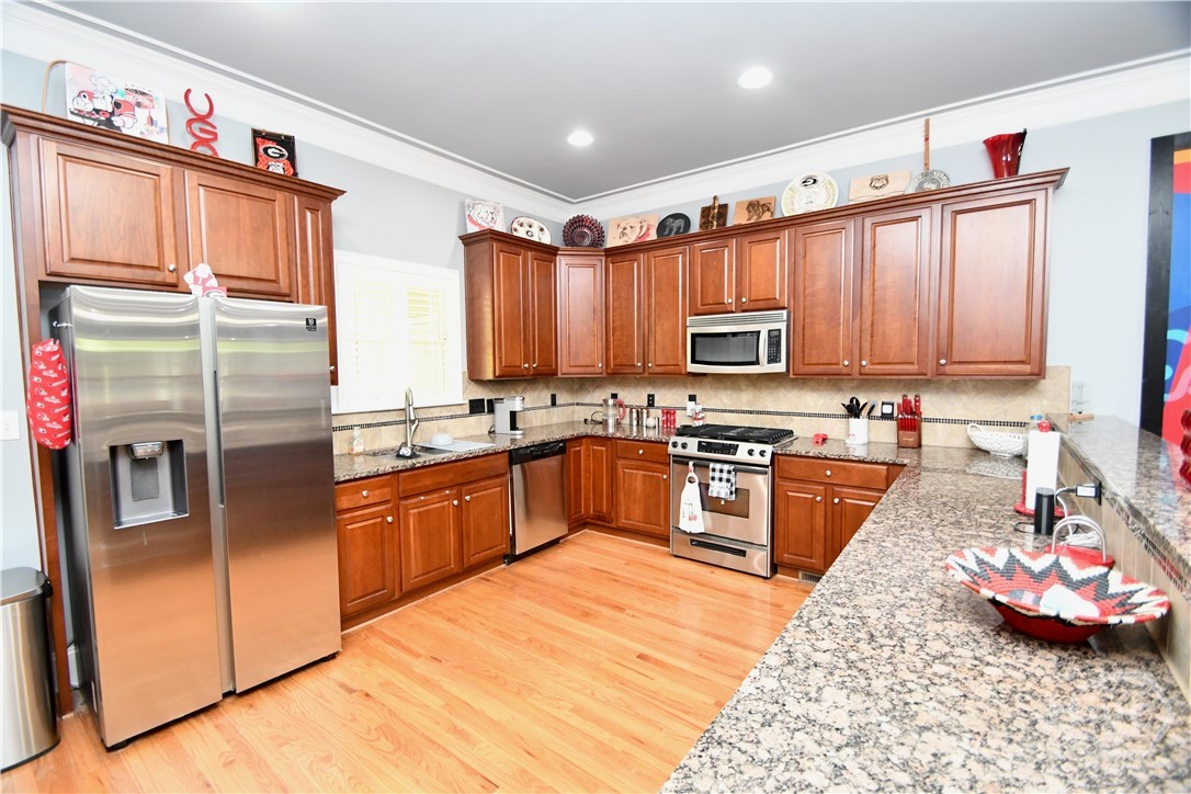 2305 S Lumpkin Street