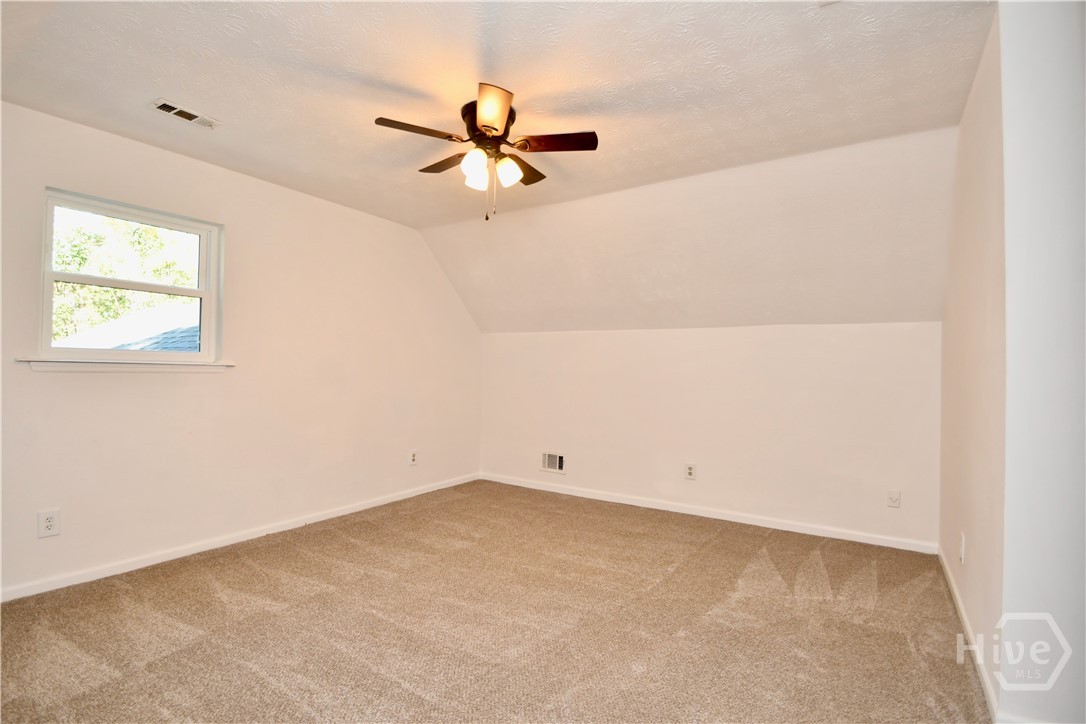 110 Thomas Trail