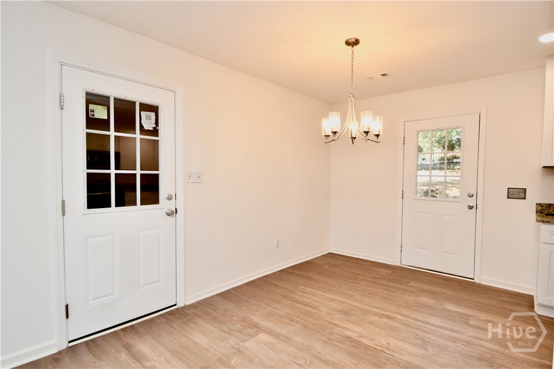 110 Thomas Trail