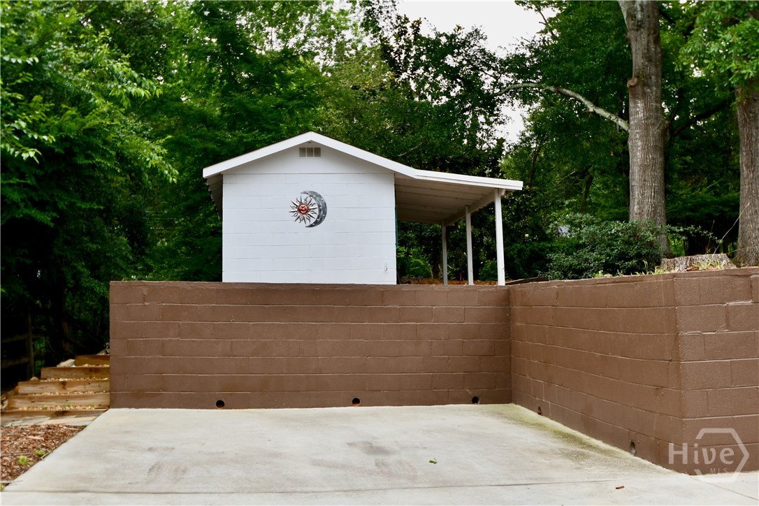 280 Valleybrook Drive