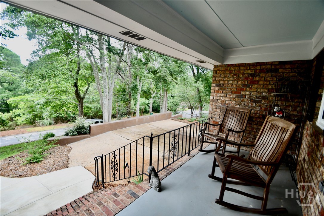 280 Valleybrook Drive