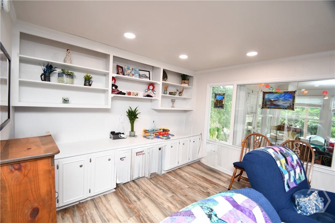280 Valleybrook Drive