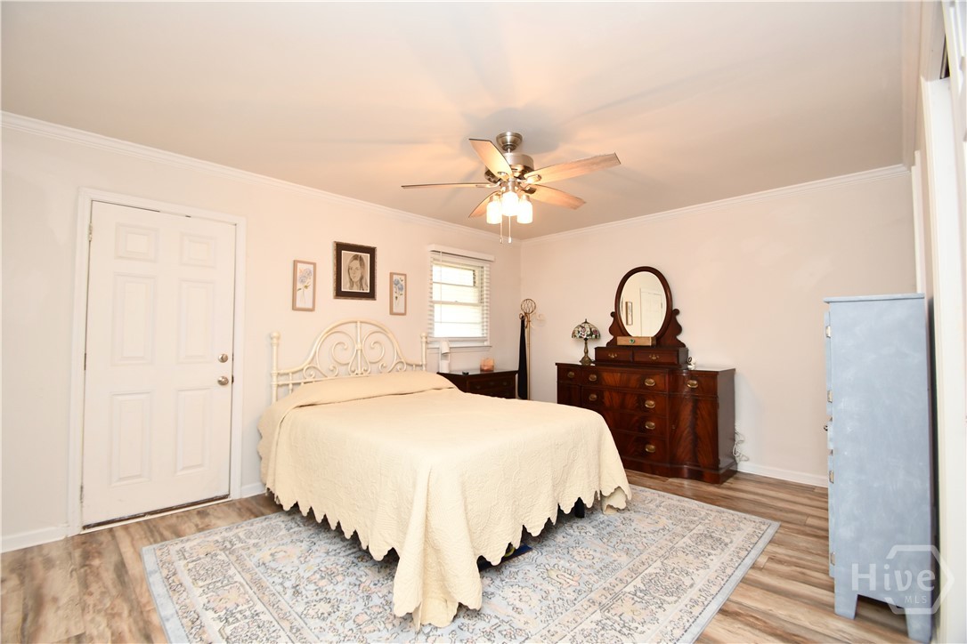 280 Valleybrook Drive