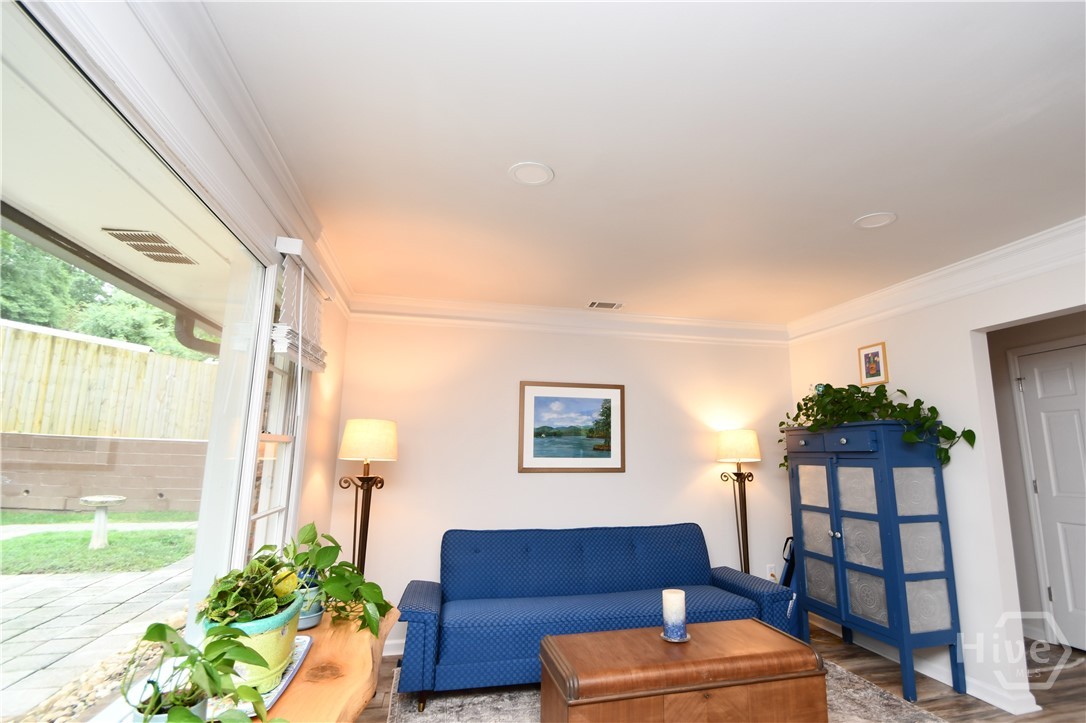 280 Valleybrook Drive