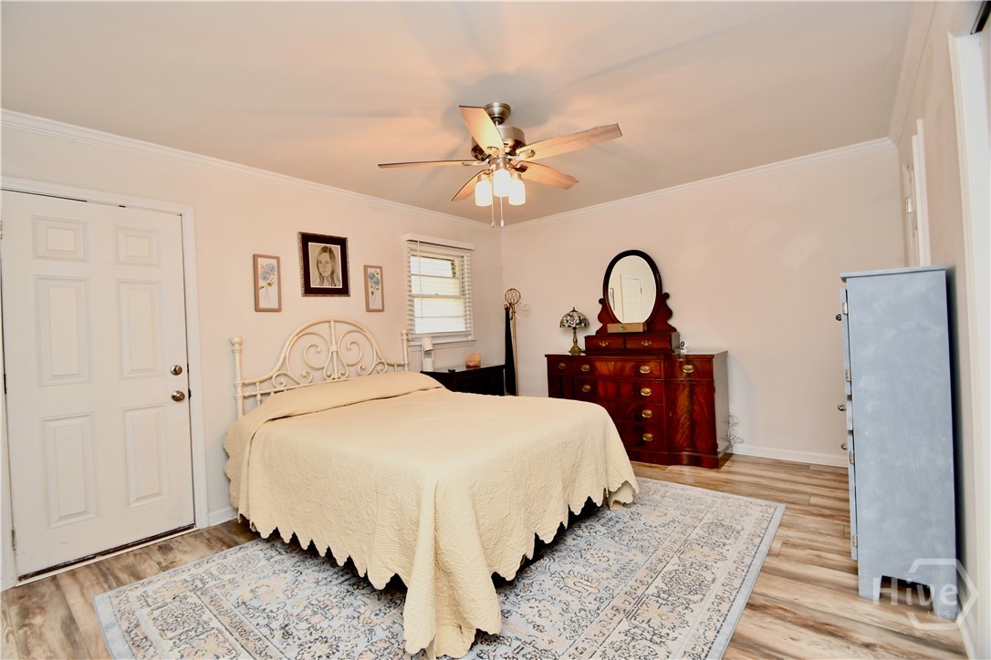 280 Valleybrook Drive