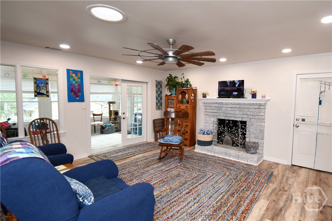 280 Valleybrook Drive