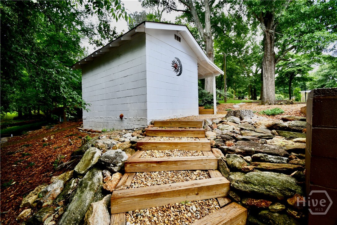 280 Valleybrook Drive