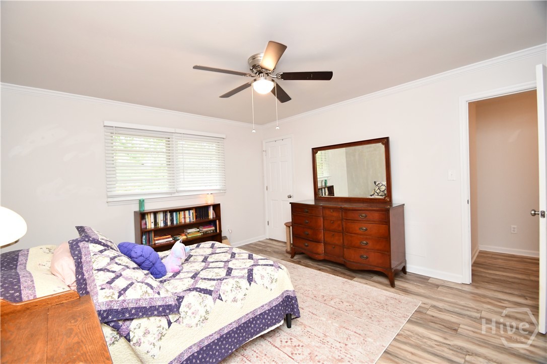 280 Valleybrook Drive