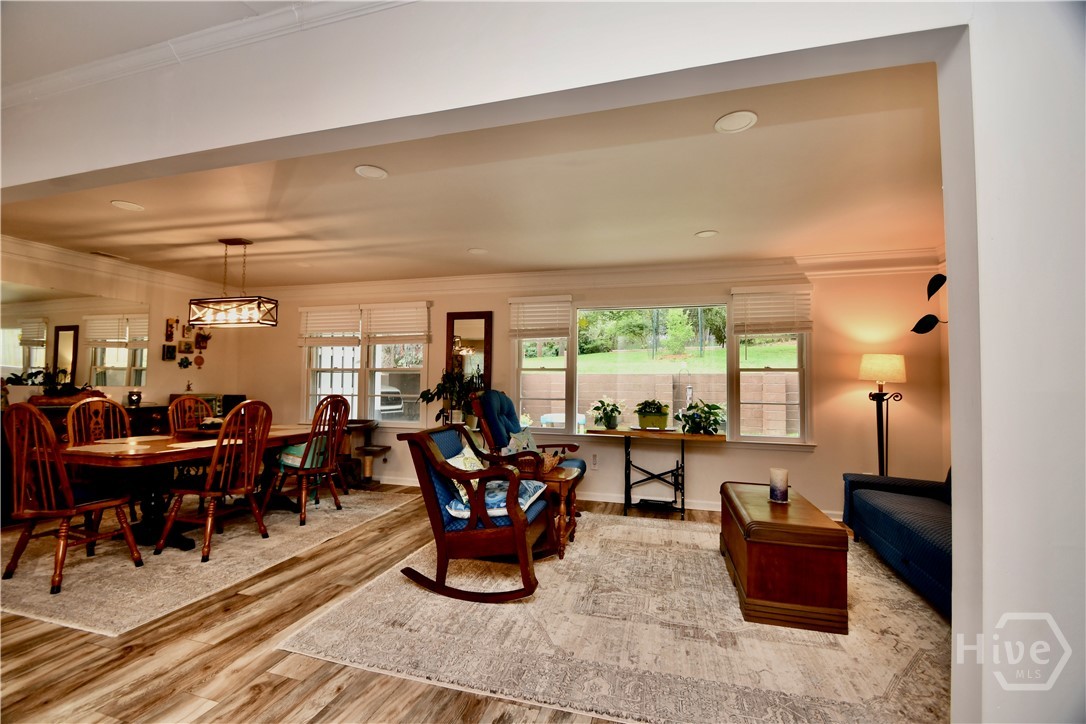 280 Valleybrook Drive