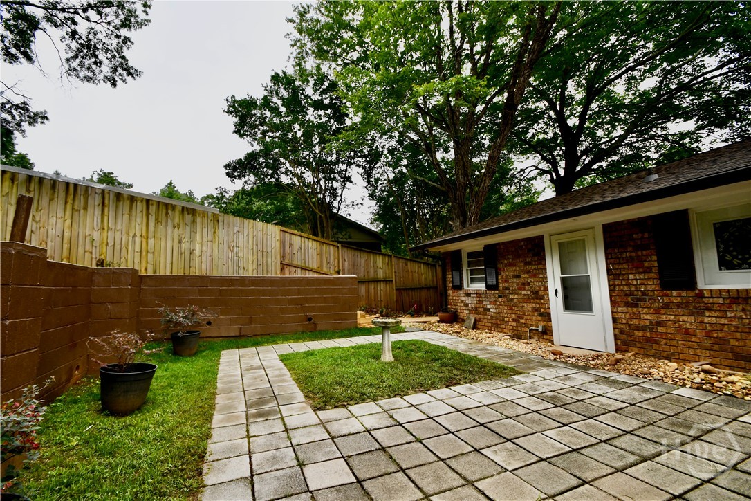 280 Valleybrook Drive