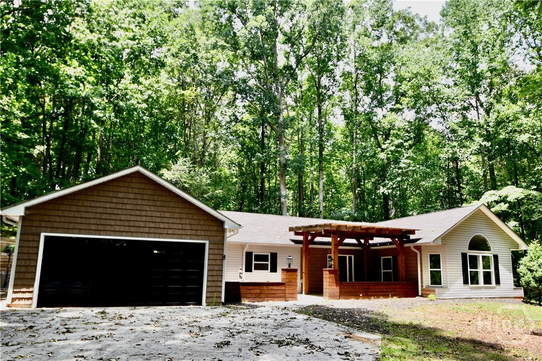 257 Lake Place Drive