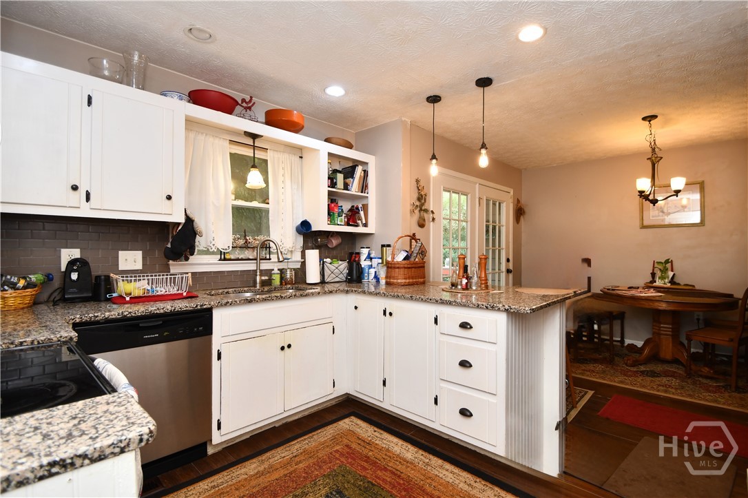 315 Rocky Drive